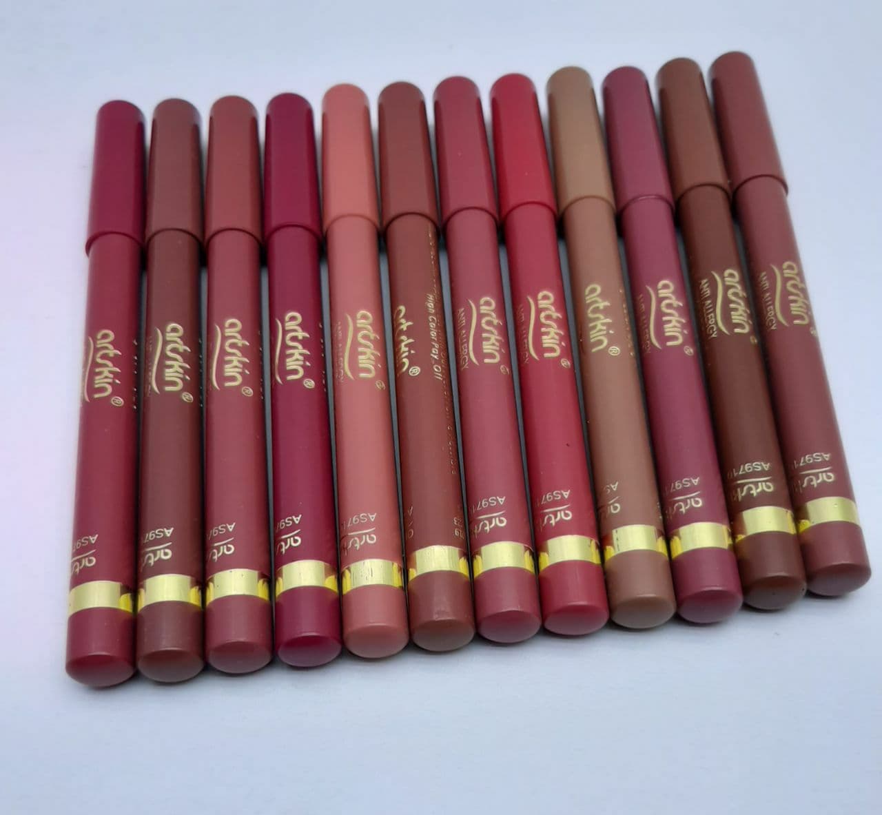 رژلب مدادی آرتسکین artskin