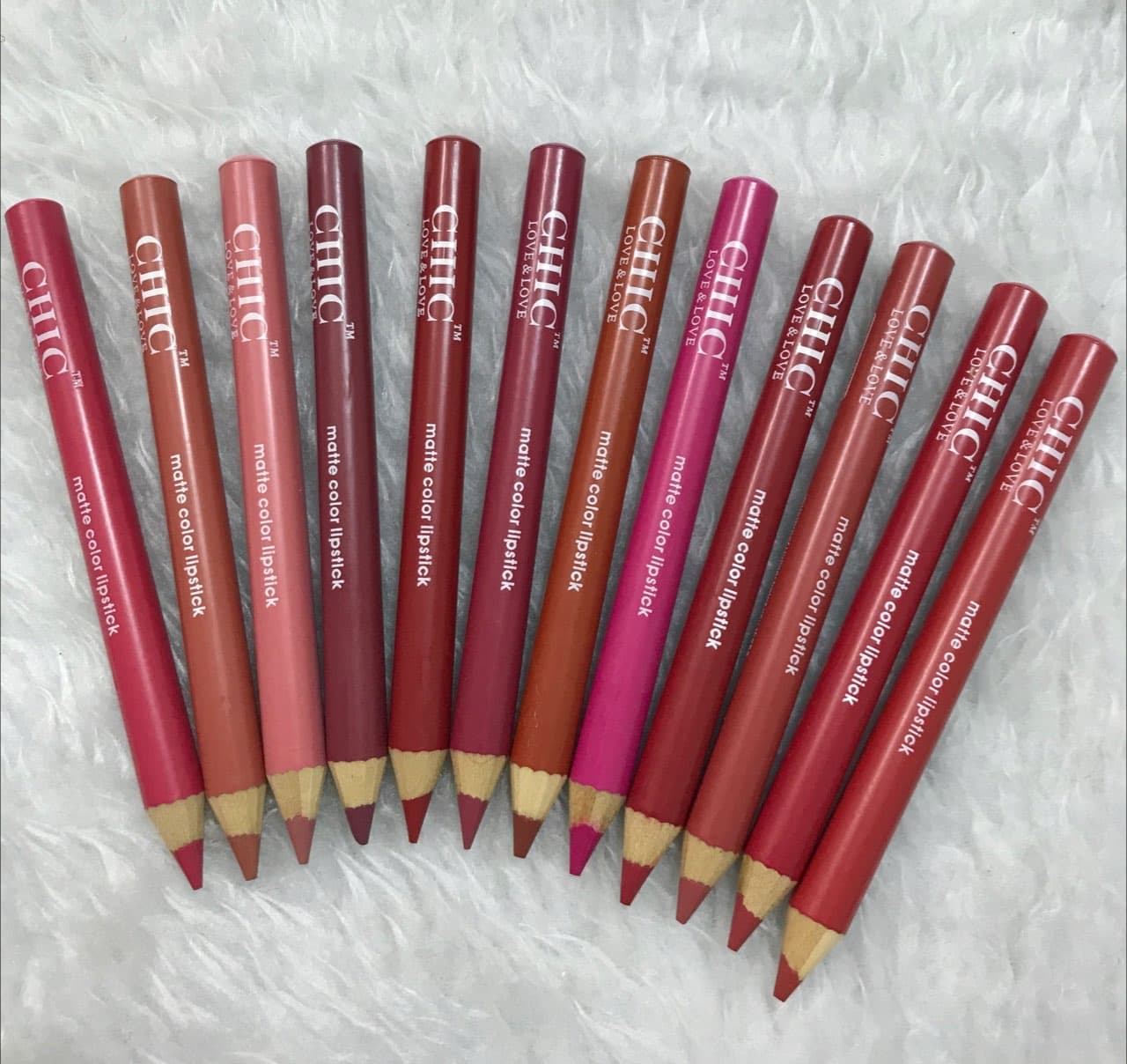 رژلب مدادی شیک CHIC