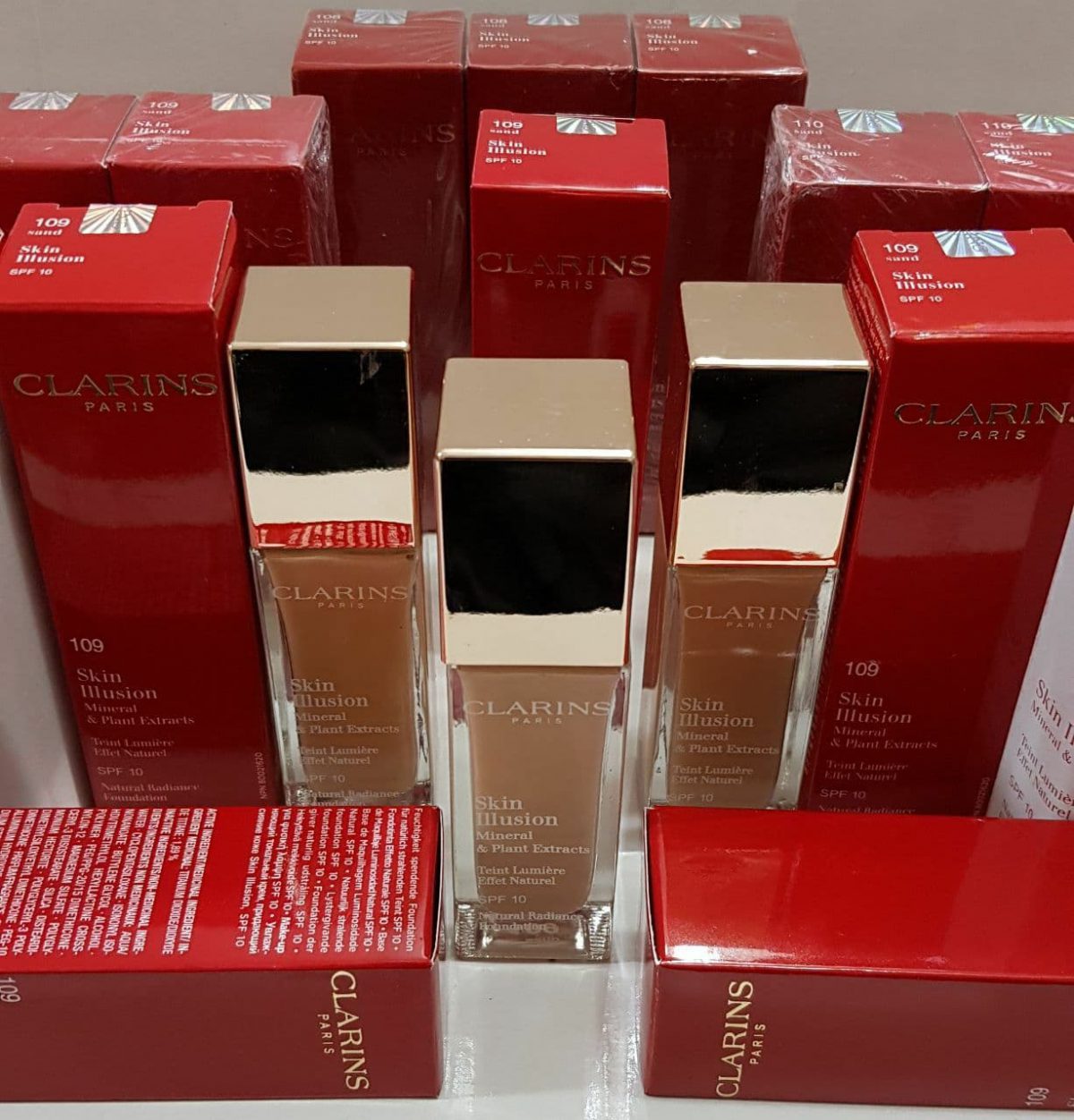 فروش ویژه کرم پودر اسکین ایلوژن کلارنس CLARINS SKIN IILUSON FUNDATION SPF 10