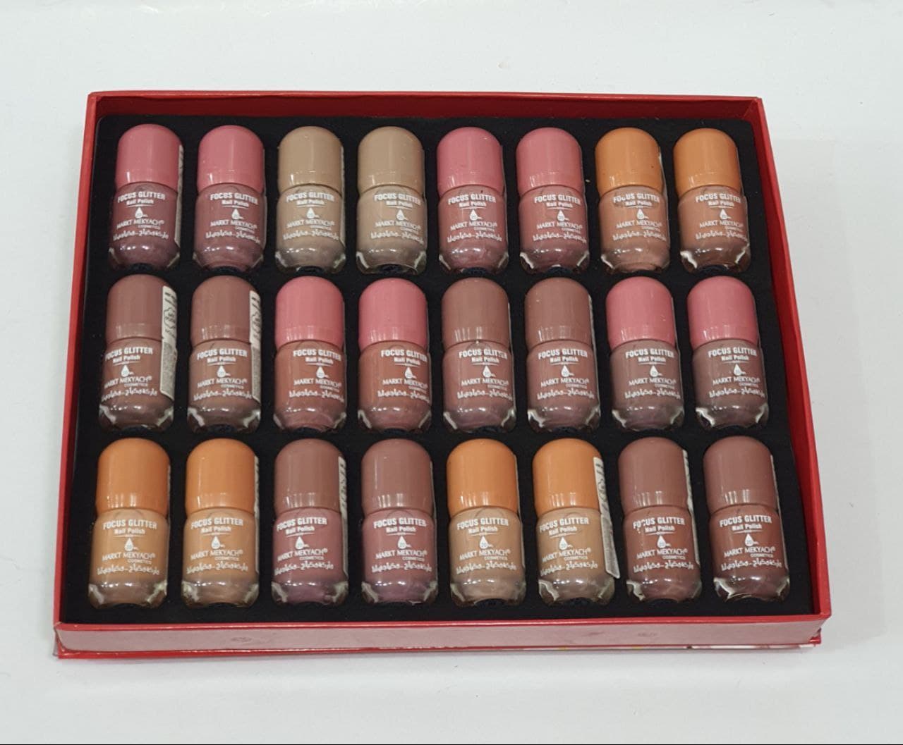 پک 24 تایی لاک ناخن مارکت مکیاج markt mekyach کد o