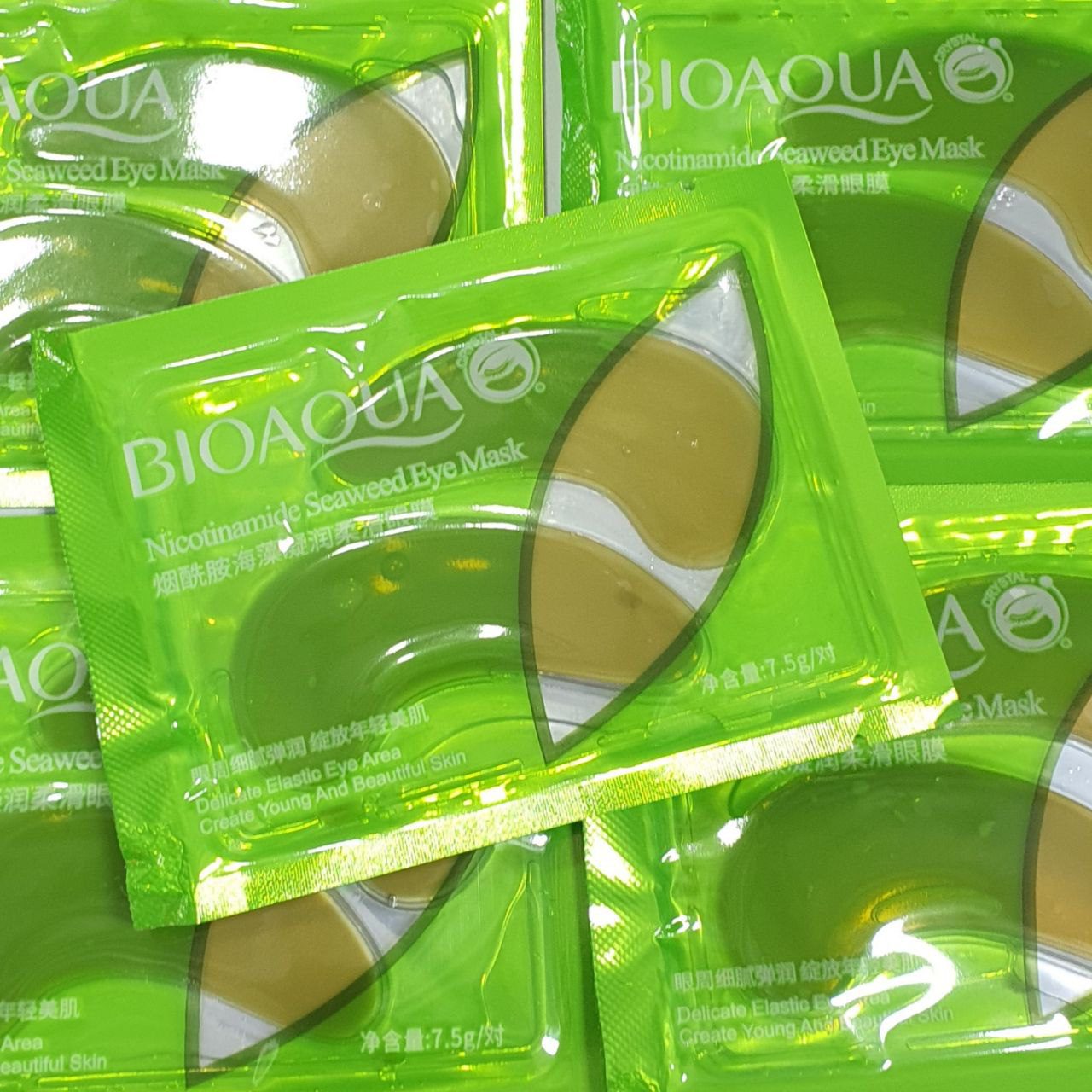 ماسک زیر چشم جلبک سبز بیواکوا ماسک زیر چشم جلبک سبز بیواکوا