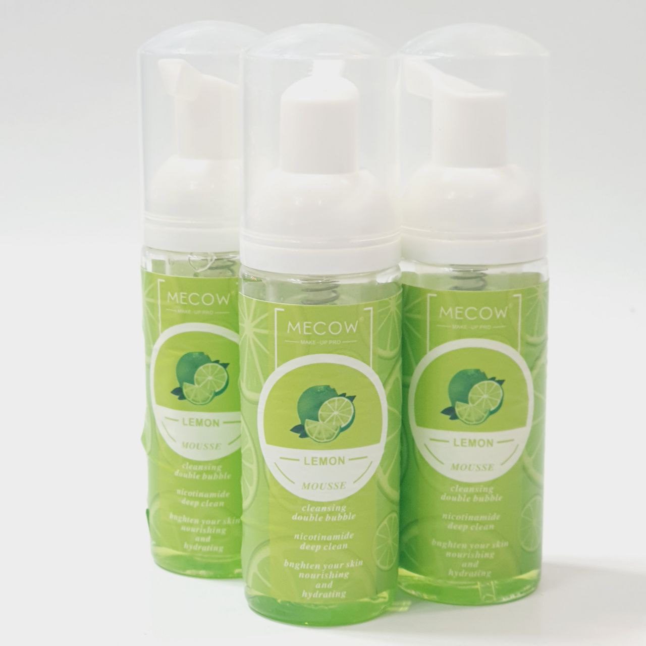 فوم شستشو صورت لیمو مکاو فوم شستشو صورت لیمو مکاو