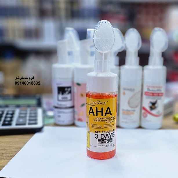 فوم براش‌دار شستشو و پاک‌کننده آرایش ا چ ا (A.h.A)